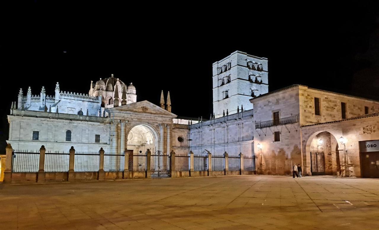 Glory Home II Catedral Zamora Luaran gambar